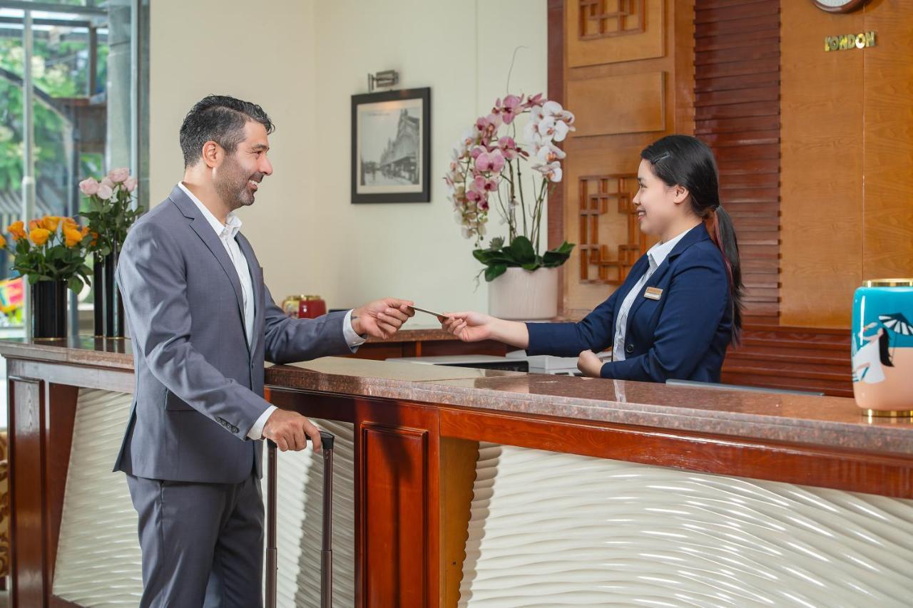A25 Hotel - 705 Lac Long Quan هانوي المظهر الخارجي الصورة